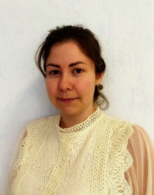 Педагог дополнительного образования Кутявина Елена Александровна.